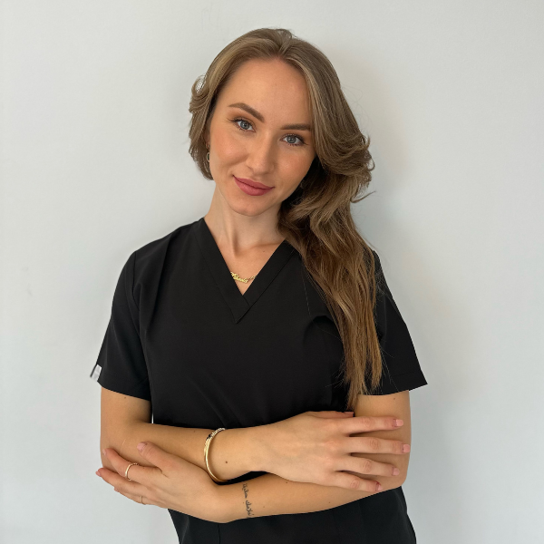 Permanent Makeup Artist Misha Tracie Giles London